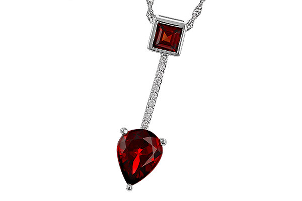 L320-65925: NECKLACE 2.15 GARNET 2.20 TGW